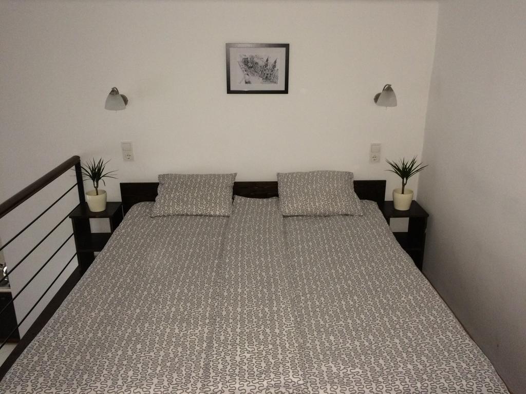 Central King Apartment Budapest Room photo